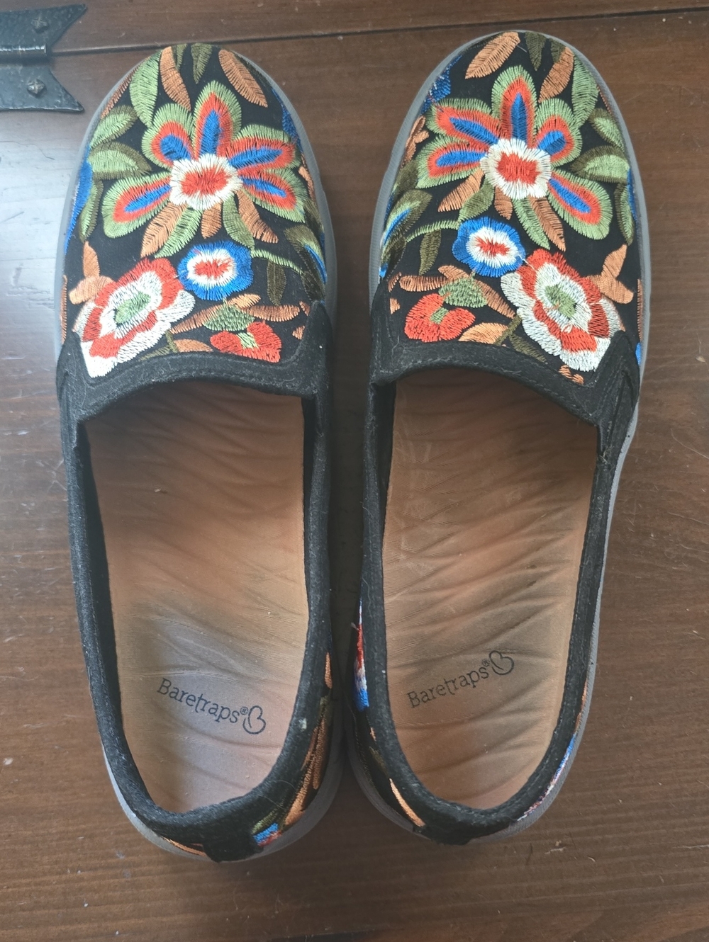BareTraps Black Slip-On Flats with Multicolor Floral Embroidery - Picture 4 of 4
